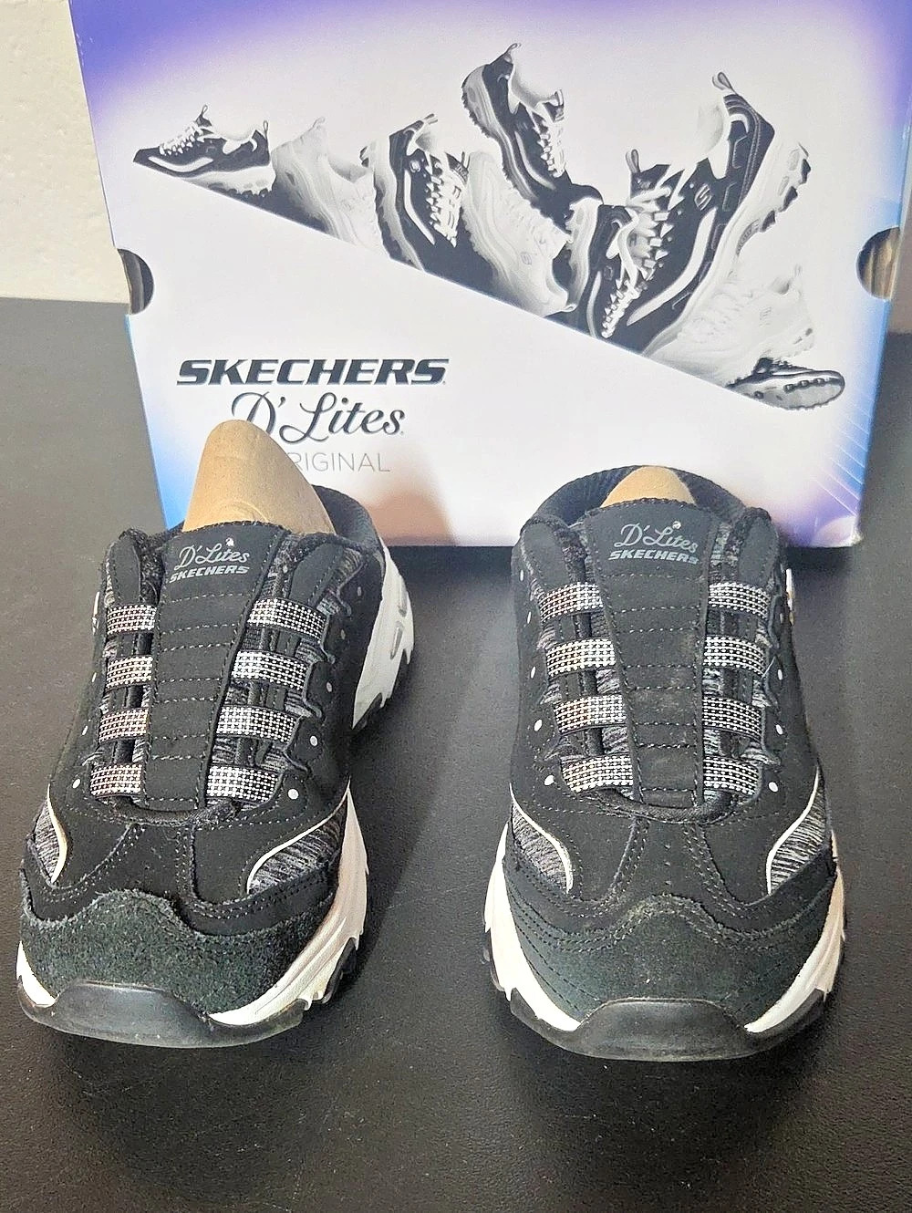 Skechers D'Lites Women's Sneakers Black & White US 6.5 Like New